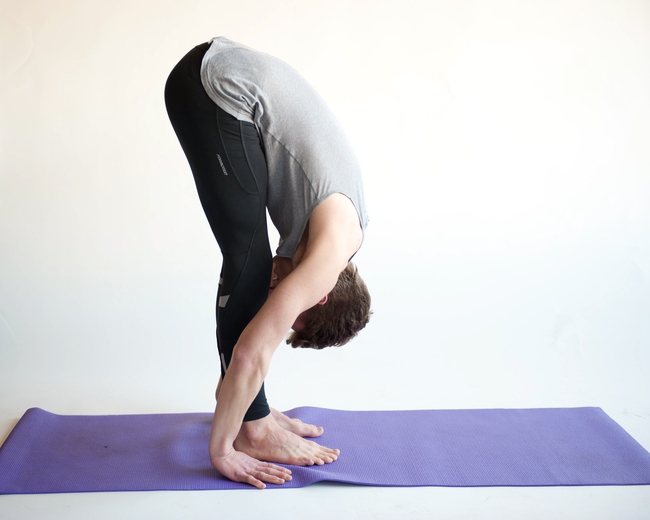 4 Động Tác Yoga Tăng Chiều Cao Dành Riêng Cho Nàng Nấm Lùn